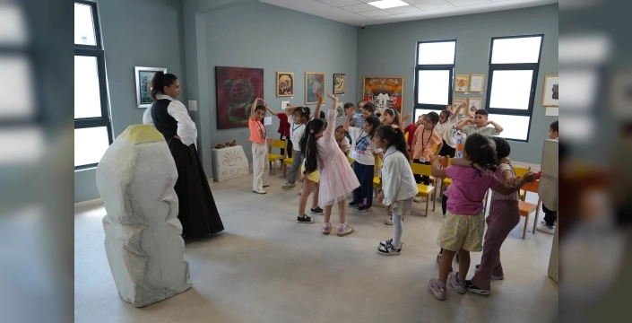 Çocukların hayal dünyası Keçiören'de canlandı: Türkiye'nin ilk çocuk sanat müzesi kapılarını araladı!