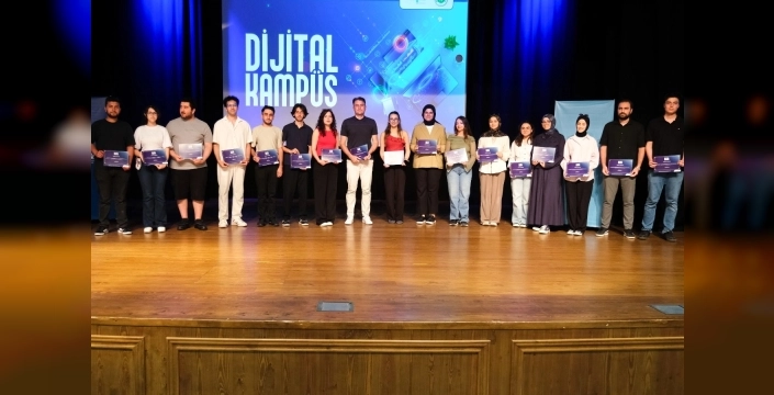 Dijital Kampüs'ten 237 genç mezun oldu: Geleceğin liderleri Kocaeli'de yetişiyor