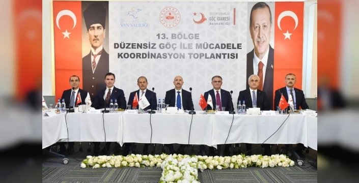 Düzensiz göçle mücadelede Van'da kritik toplantı