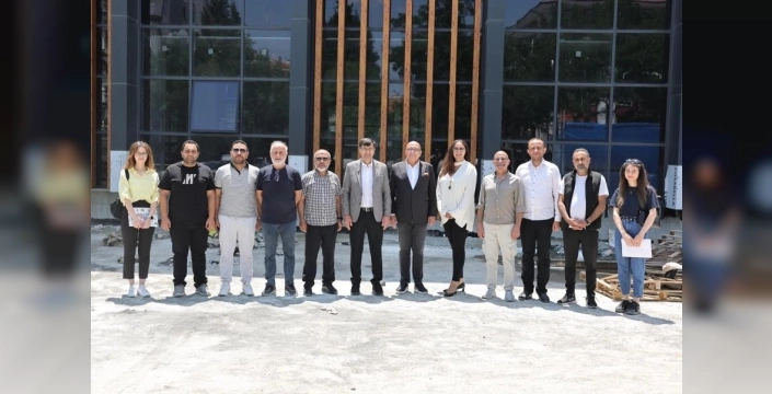 Edebiyatın usta ismi Gülten Dayıoğlu'na Kütahya'da özel müze açılıyor