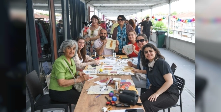 Esat Semt Hâli'nde rengarenk kermes coşkusu