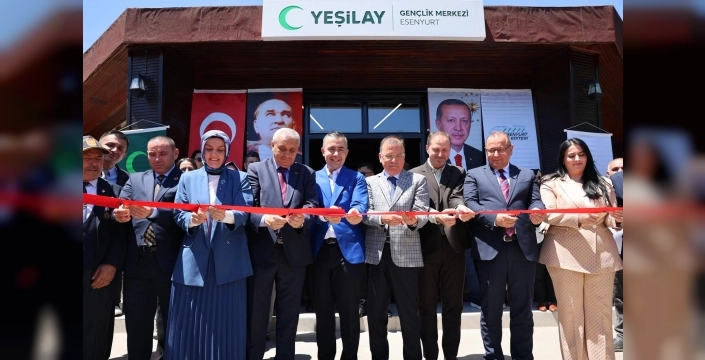 Esenyurt'ta 'Yeşilay Gençlik Merkezi' açıldı: Genç