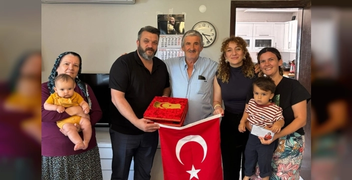 Gaziler evlerinde unutulmadı: İzmit Belediyesi’nden anlamlı ziyaretler