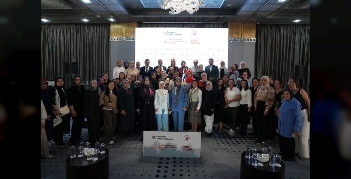 Girişimci kadınlar, Bursa'da dijital ticaretle buluştu