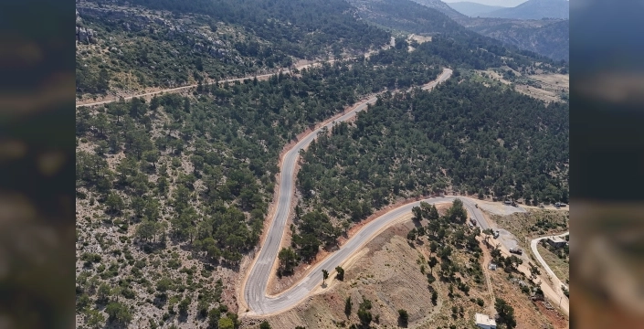 Gülnar'da ulaşım devrim: 5 mahalleyi birbirine bağlayan yol 8 metreye genişledi