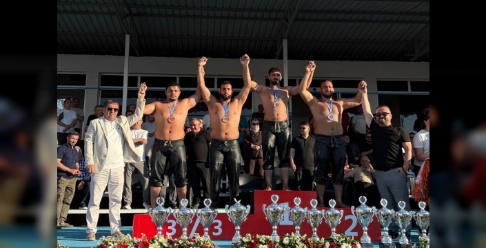 Kağıtspor, Bükreş'te madalya yağmuruna tuttu