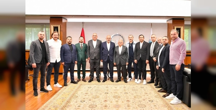 Kayserispor'un yeni yüzü Başkan Büyükkılıç'ı ağırladı: Yeni 