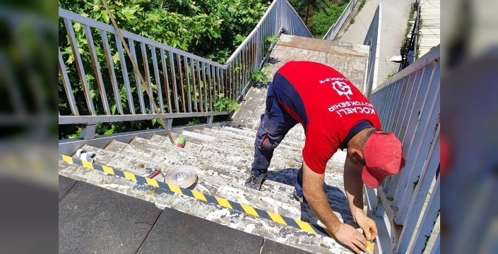 Kocaeli'de üst geçitler için güvenli bakım seferberliği