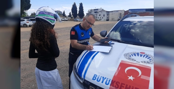 Kocaeli zabıtası, ihtiyaç sahiplerinin yanında