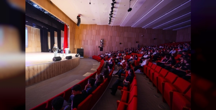 Konya'da Selçuklu Sahne ses ve tiyatro yarışmasında ödüller sahiplerini buldu