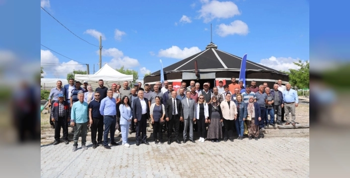 Köyde umut yeşeriyor: Seyitgazi'de 30 çiftçiye dam