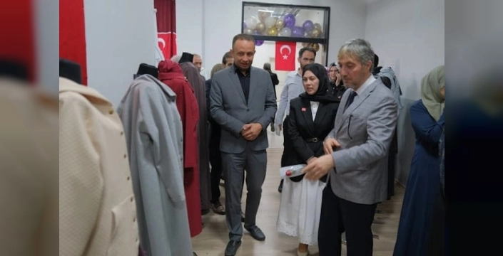 Kütahya'da el emeği göz nuru ürünler sergilendi
