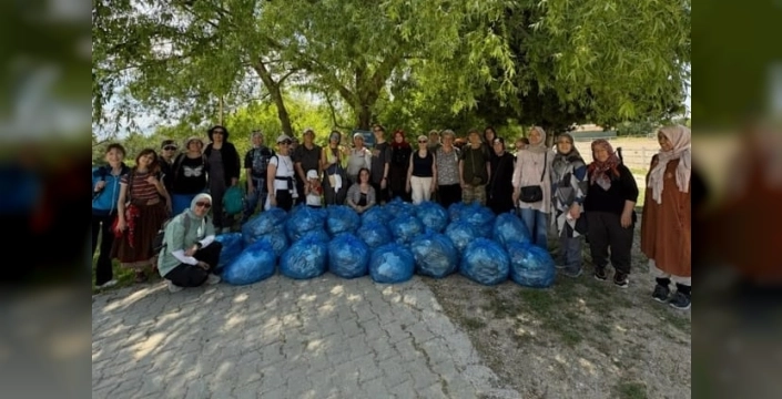Kütahya'da hem nefes aldılar hem de çevreyi temizl