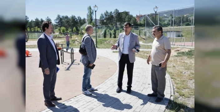 Kütahya'da projeler sahada değerlendirildi: Başkan Kahveci vatandaşlarla buluştu