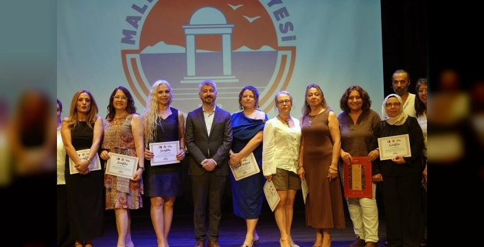 Mahallemizin kadınları sinema sahnesinde parlıyor
