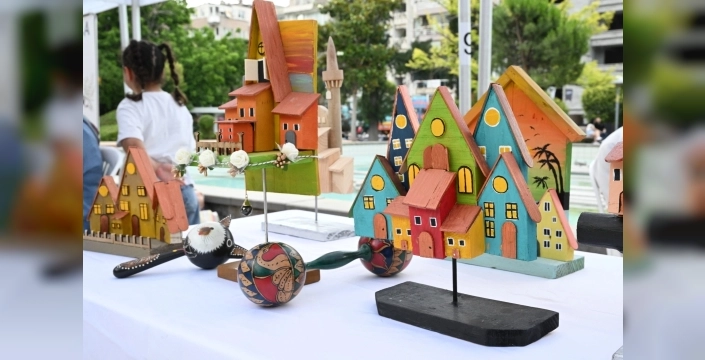 Manisa'da çevre haftası etkinlikleriyle çocuklara çevre bili