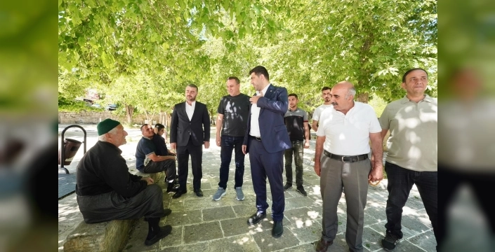 Mardin köylerinde halkla buluşma: Ak Parti İl Başkanı Uncu, talepleri dinledi