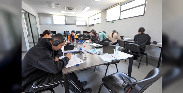 Mersin'de okuma salonları, gençlerin eğitim yolculuğuna ışık