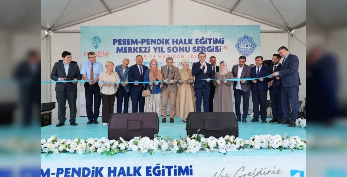 Pendik'te yıl sonu sergisi büyük ilgi gördü