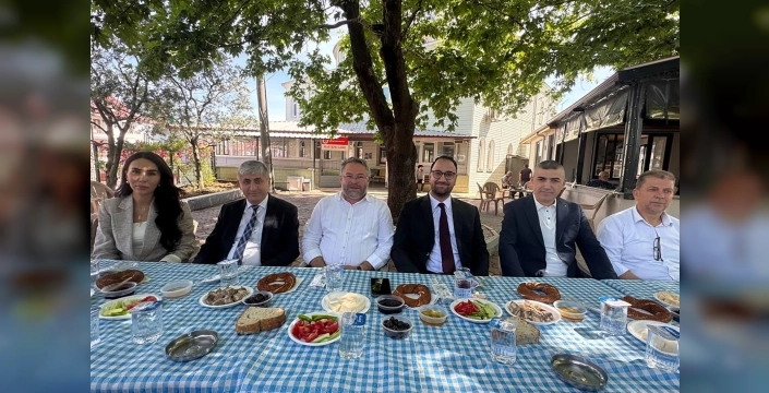 Sakarya'da Gönüllülük Ruhu Canlanıyor: 'Sokağımı Tanıyorum' Projesi Yayılıyor