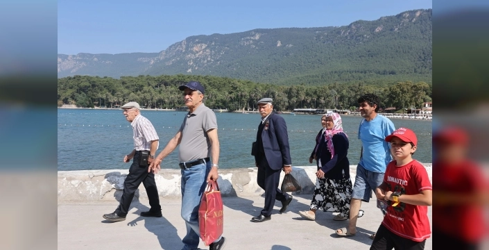 Şehit aileleri ve gaziler Muğla'nın masmavi sularında moral buldu