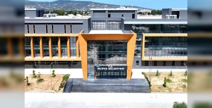 Silifke Belediyesi’nde büyük rüşvet operasyonu: 18 gözaltı, başkan Turgut da listede