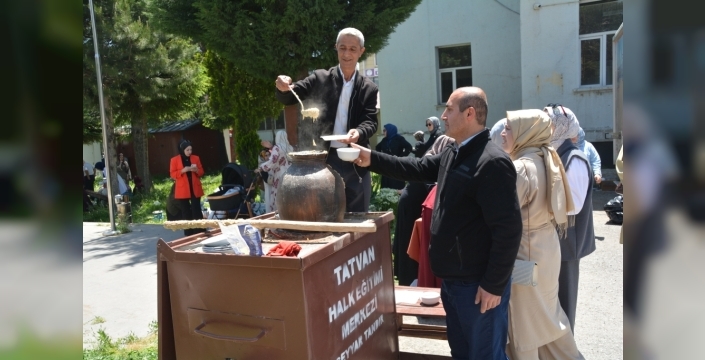 Tatvan'da kursiyerlerin el emeği ürünleri göz doldurdu