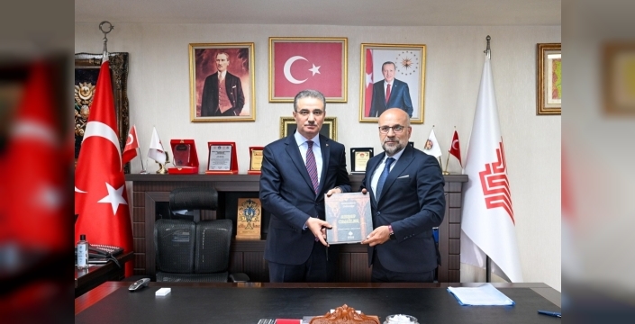 Vali Baruş, Erzurum Vakıflar Bölge Müdürlüğü'nü mercek altın