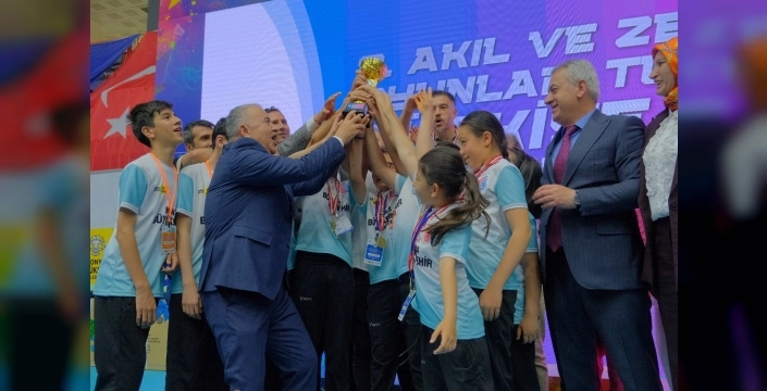 Zeka Oyunlarında Tarihi Başarı: Konya Üst Üste 3. 