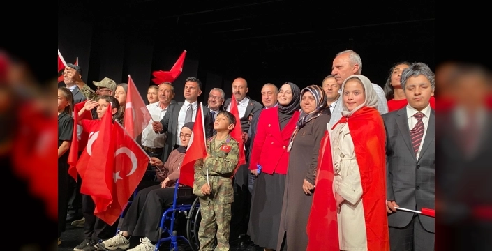 15 Temmuz ruhu Erzurum'da çocukların gözünden yeniden canlandı