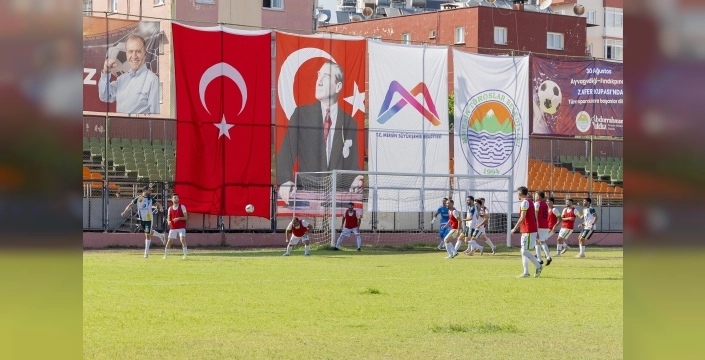 30 Ağustos Zafer Kupası futboluyla Mersin'de coşku ateşi yandı