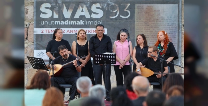 35 can, İzmir Karabağlar'da unutulmadı