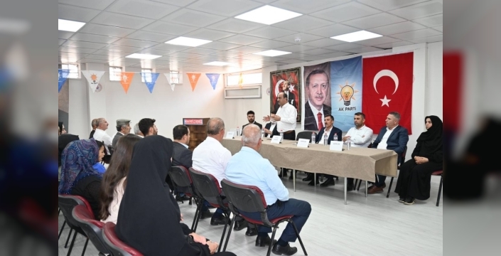 AK Parti Hizan'da teşkilat buluşması: İlçenin nabzı tutuldu