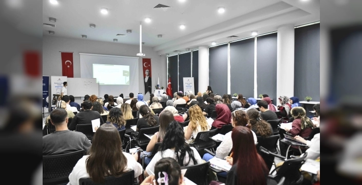 Ankara'da öğretmen adaylarına ücretsiz sınav kampı başlatıldı