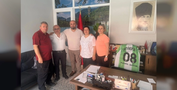 Artvinspor sahaya iniyor: Şatır ailesinden destek eli uzandı