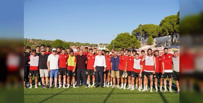 Ayvalıkgücü Belediyespor'a Başkan Ergin'den tam destek