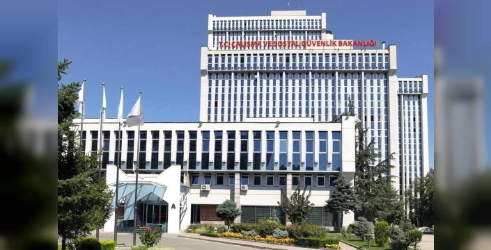 Bakanlıklar el ele verdi: Kamu kurumlarının hizmet kolları yeniden şekillendi
