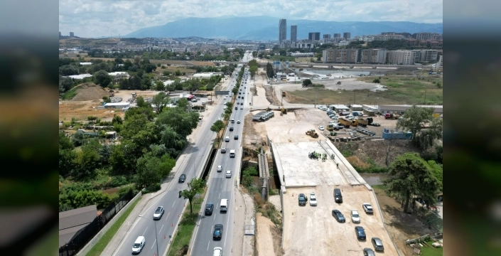 Bursa'da ulaşım ağını dönüştüren dev projeler hızla ilerliyor