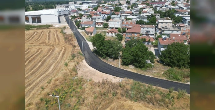 Bursa İnegöl'de Zambak Caddesi'nde asfalt yenileme çalışmaları başladı