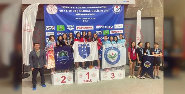 Çayırovalı yavrular sudaydı, madalyaları kaptı!