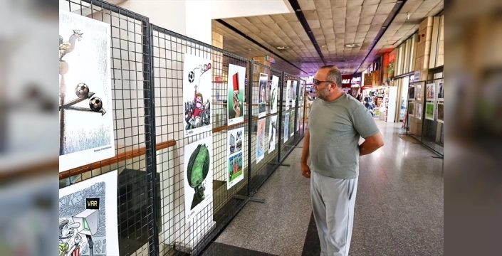 Denizli'de karikatür sergisi yolcularla sanat buluşması