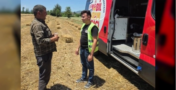 Denizli'de tarım işçilerine yaz sıcaklarında serinletici destek