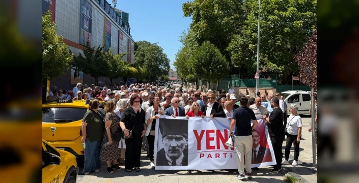 Düzce'de CHP teşkilatından toplu istifa eylemi