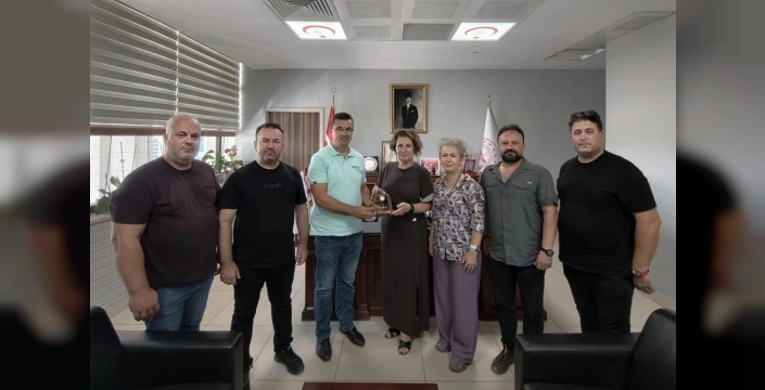 Edirne'de gazetecilerden Başhekim Şimşek'e ziyaret ve sağlık hizmetleri talebi