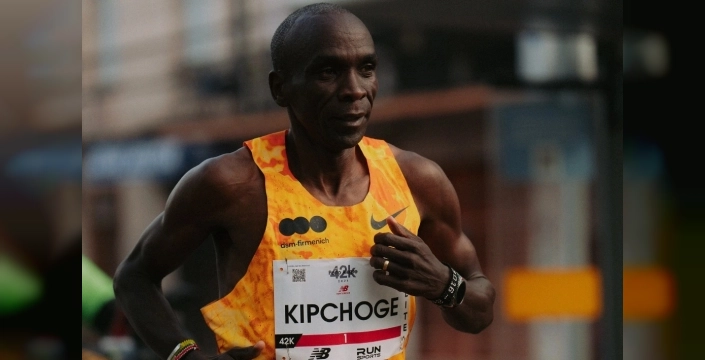 Eliud Kipchoge, HUAWEI WATCH GT Runner 2 ile Brezilya'da koşucularla buluştu