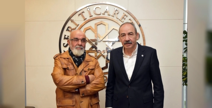 Gülsoy'dan basına övgü: Yatırımcının pusulası özgür basın