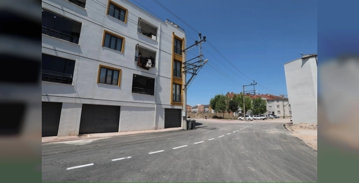 İnegöl'de yol ve otopark atağı: Başkan Taban yerinde inceledi