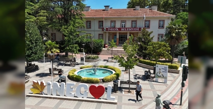 İnegöl, gençlik merkezi ile tarihi binasını yeniden hayata döndürüyor