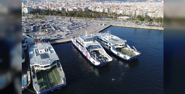 İZDENİZ'in ek seferleriyle 20 bin araç deniz yolunu tercih etti