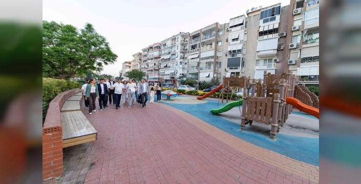 İzmir Karşıyaka’ya kesintisiz bisiklet yolu ile sosyal yaşam alanları kazandırılıyor